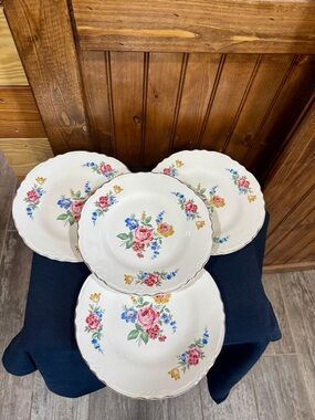 Vintage Scio HAZEL Dinner Plates - Pink, Blue & Yellow Bouquet (Set of 4)